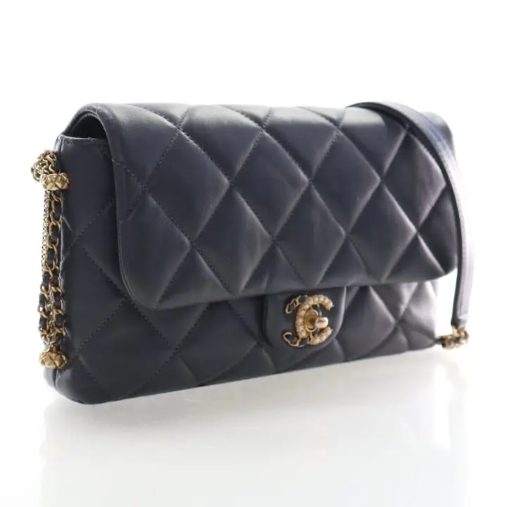 Chanel Medium Lambskin Pearl-Crush Flap Bag With Chain Detail 2