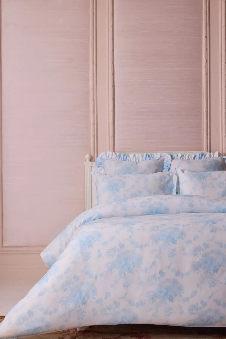 Contemporary Printed Duvet Cover And Sham Ensemble 1