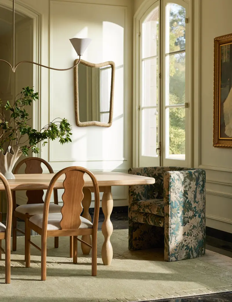 Enfield Ergonomic Dining Chair 1