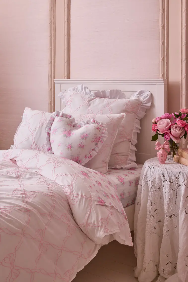 Garden Bow Embroidered Bedding Set – Duvet + Pillow Shams 1