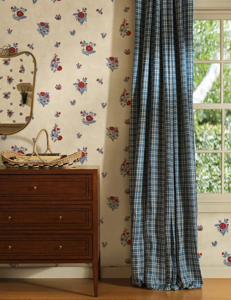 Mayfair Subtle Linen-Weave Wallpaper – Heidi Caillier 1