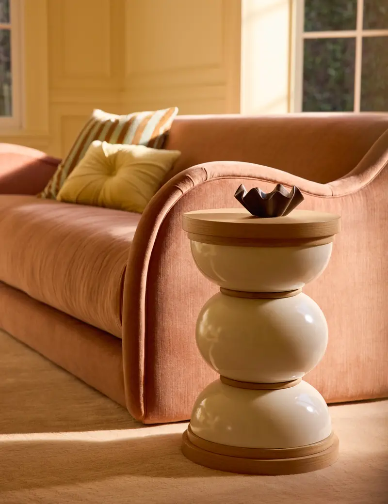 Mulberry Accent Side Table With Curved Legs 1