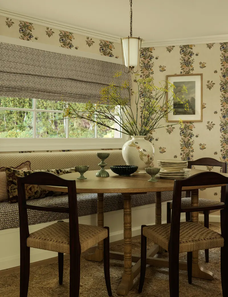 Presidio Geometric Wallpaper – Heidi Caillier Designer Series 1