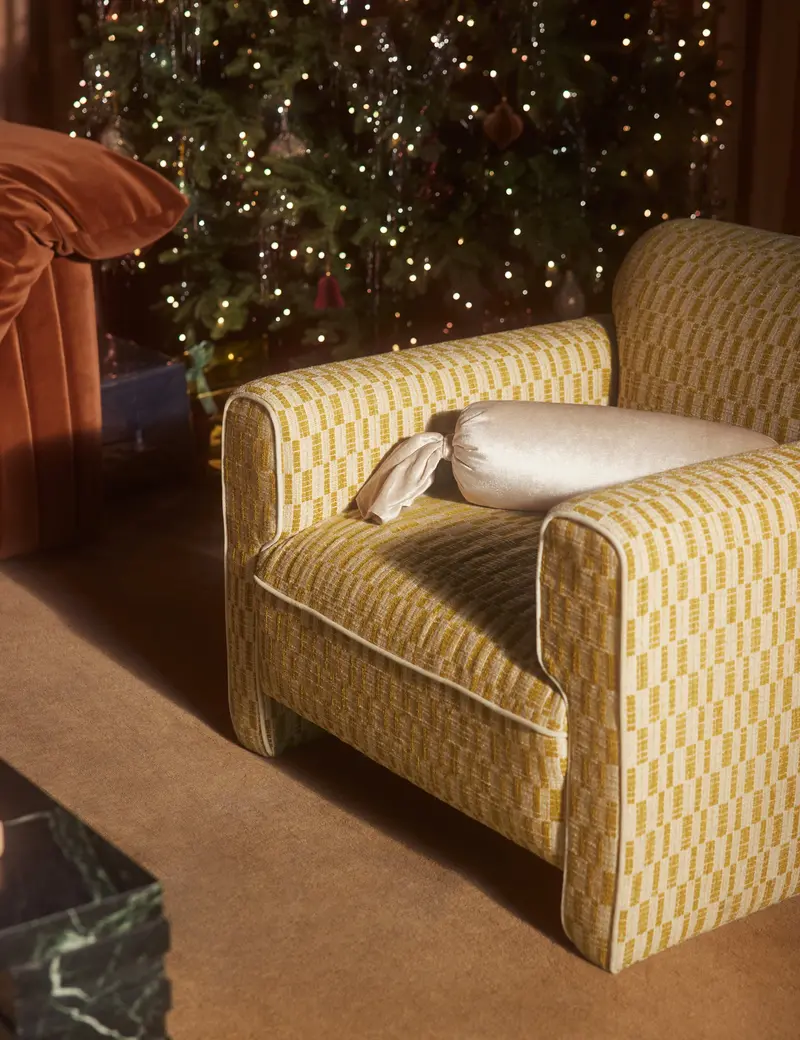 Sibley Curved Back Accent Chair – Soft-Scatter Cushion Seating 1