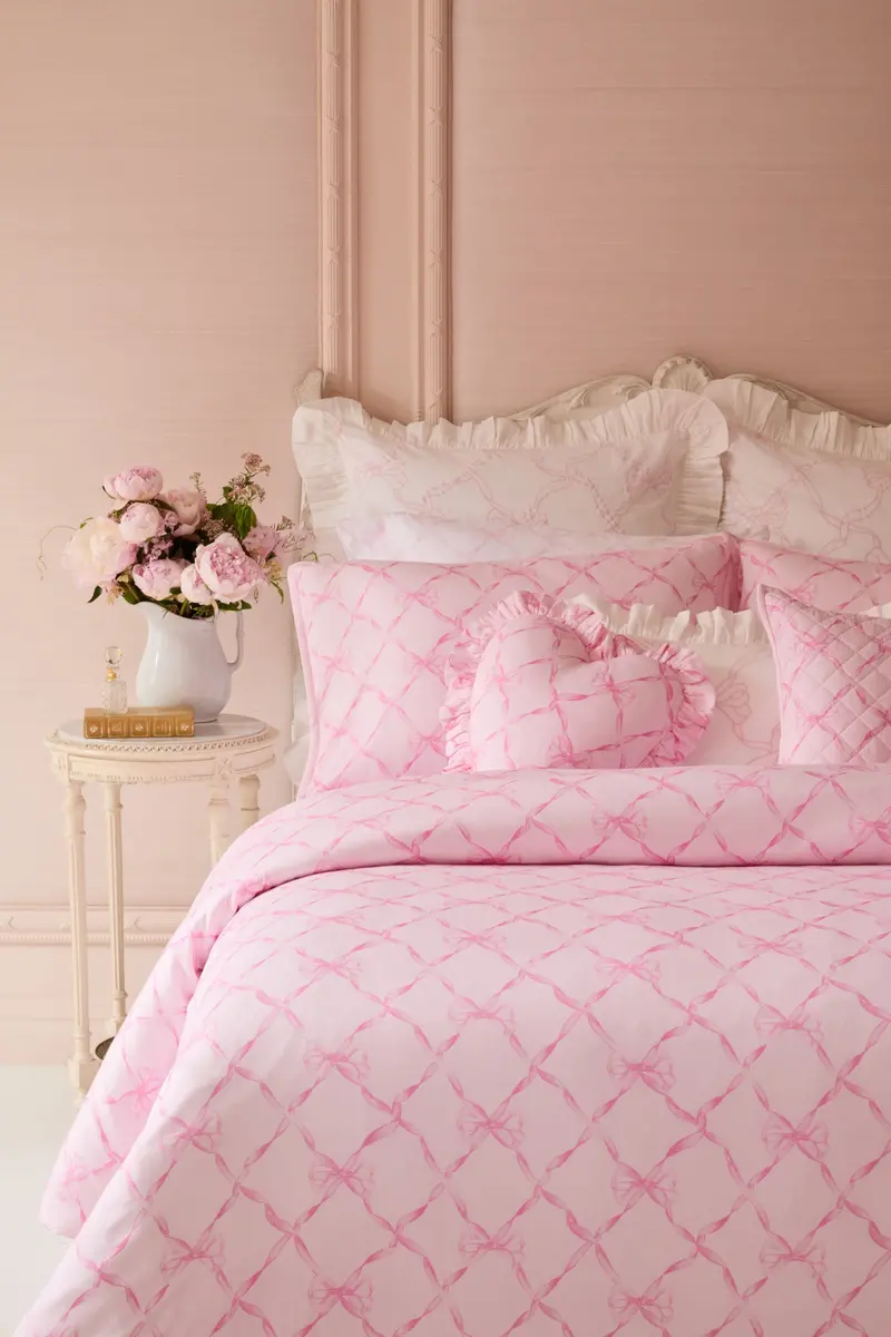 Sweetheart-Printed Duvet Cover And Matching Sham Set 1