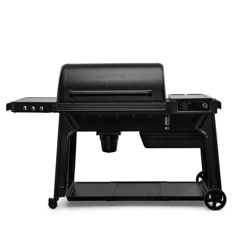 Traeger Woodridge Pro Advanced Pellet Grill 1