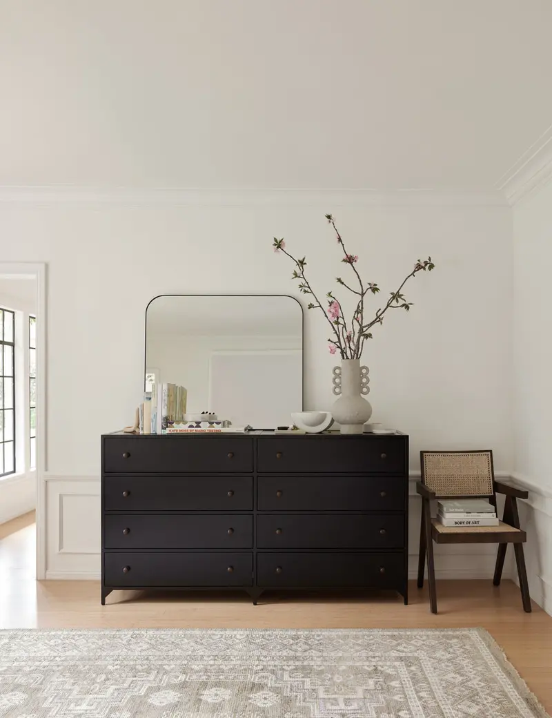 Verruca 6-Drawer Wooden Dresser With Soft-Close Hardware 1