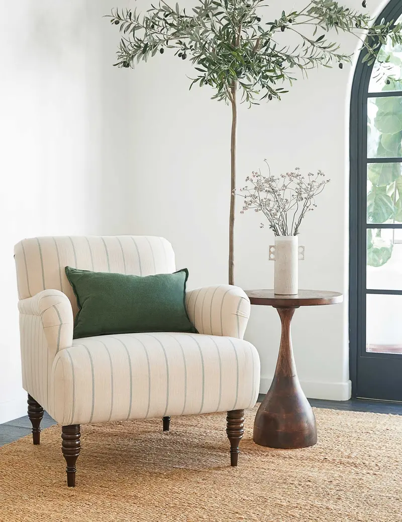 Vyolet Statement Accent Chair – Curved Back & Tailored Upholstery 1