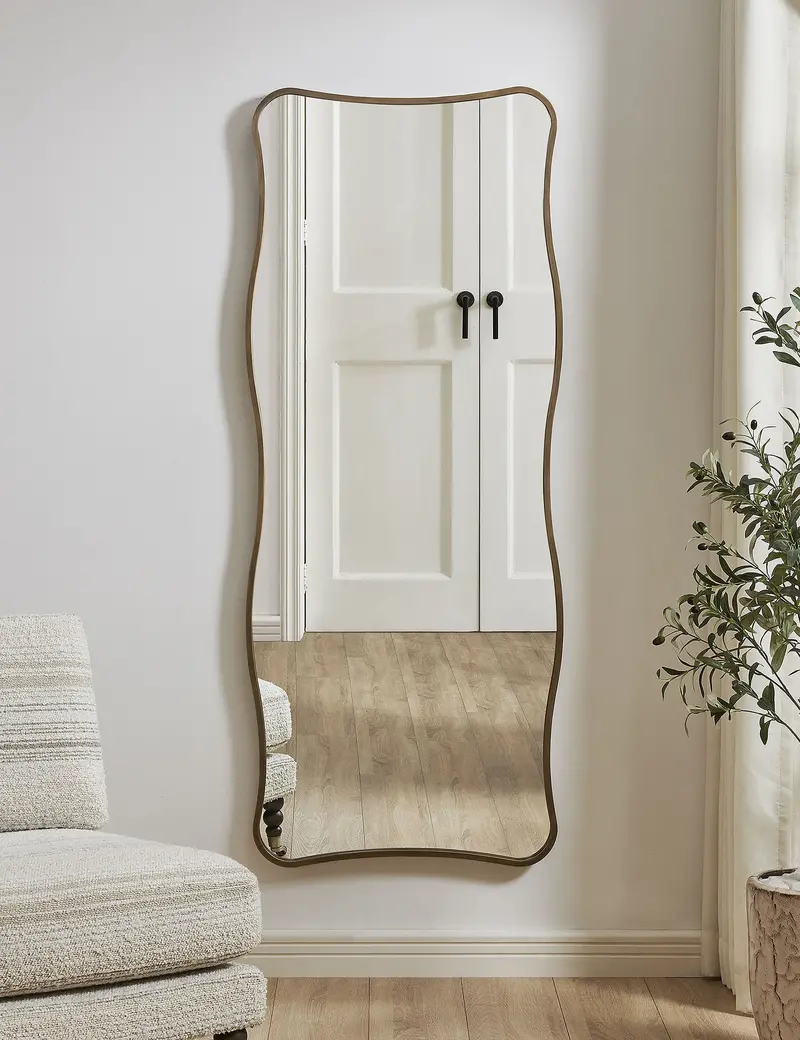 Yuna Full-Height Standing Mirror 1